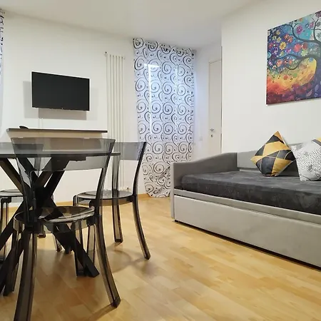 Apartment Sake' *